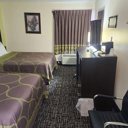 Super 8 By Wyndham Galesburg Hotel Екстериор снимка
