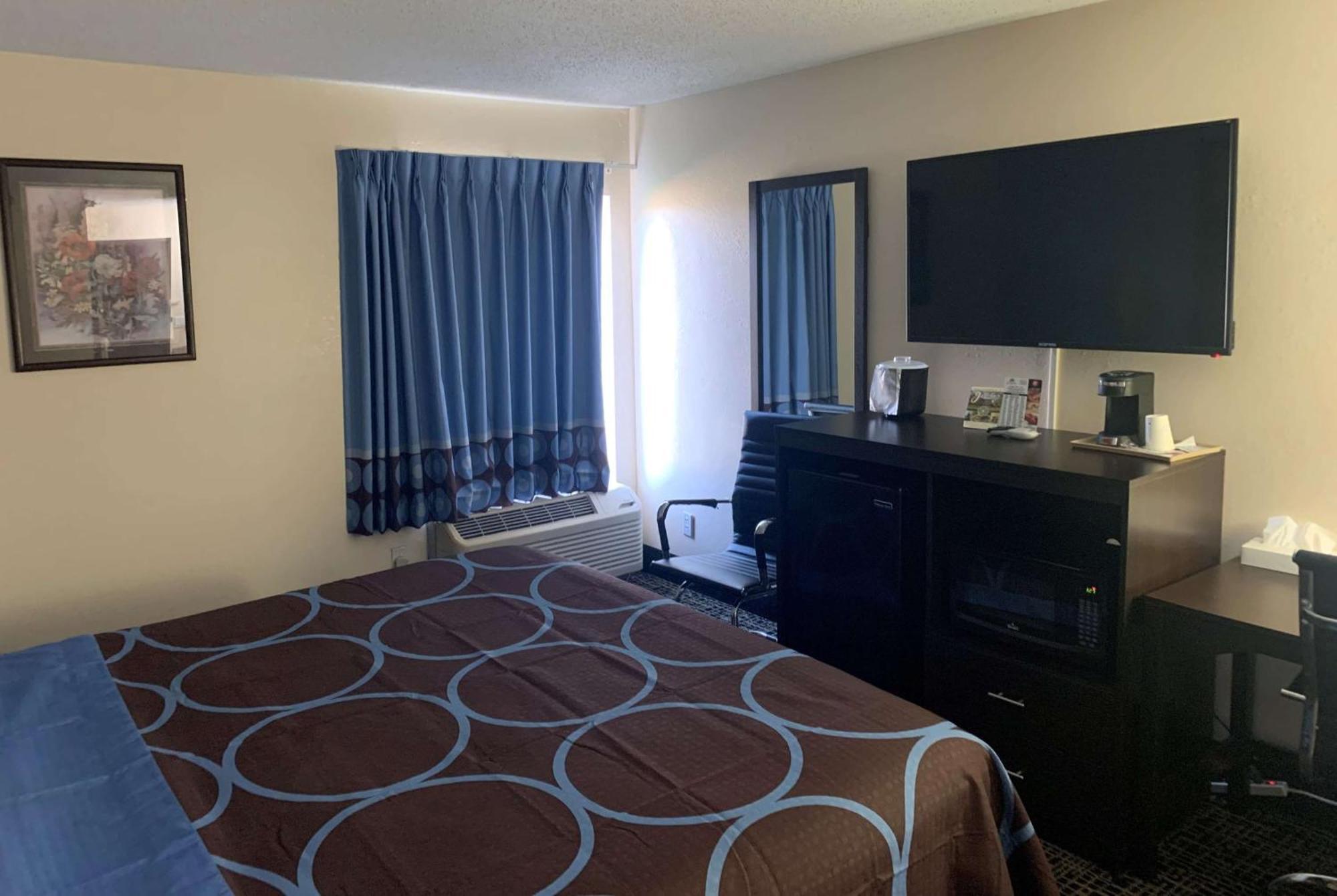 Super 8 By Wyndham Galesburg Hotel Екстериор снимка